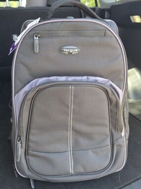 Targus TSB750US Compact Rolling Backpack 16"